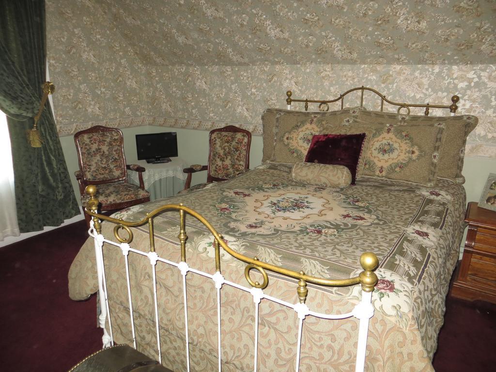 Edith Palmer'S Country Inn, Historical Bed & Breakfast Virginia City Buitenkant foto